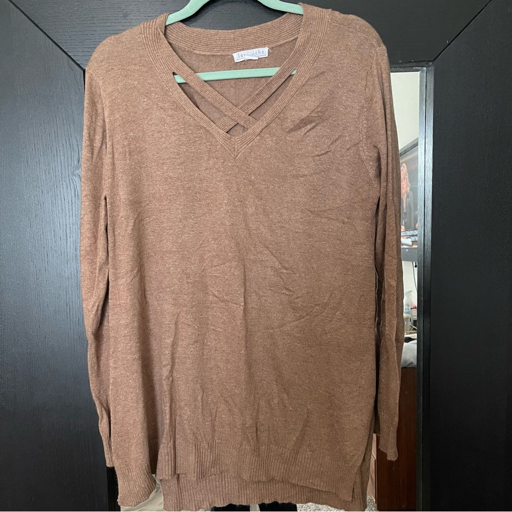 Brown sweater with neck detail